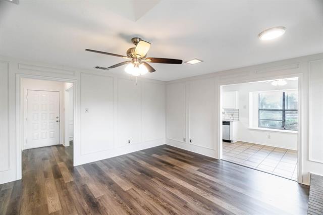 Building Photo - 1905 Lansdown Ct