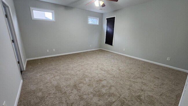 Building Photo - 4525 Village Ct