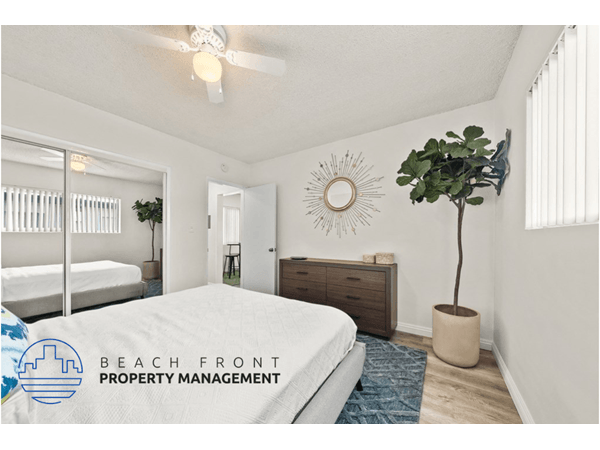 Floorplan - La Rue Apartments