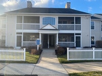 Building Photo - 2822 S Knightsbridge Cir