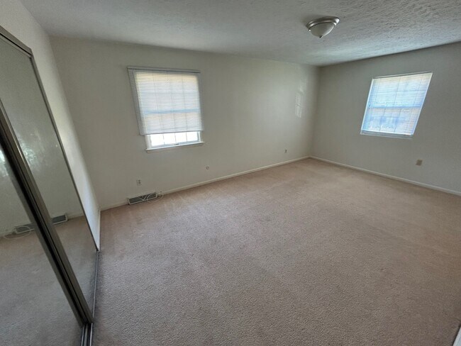 Building Photo - 4420 Larkdale Drive