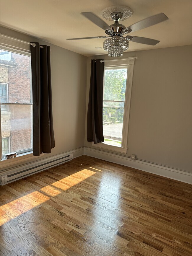 Building Photo - 278 Douglas-3