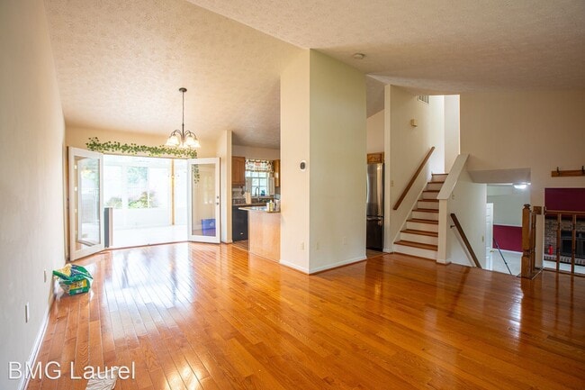 Building Photo - 3 br, 3 bath House - 9321 Kings Grant Rd