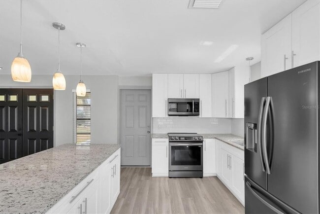 Building Photo - 1040 Britton St