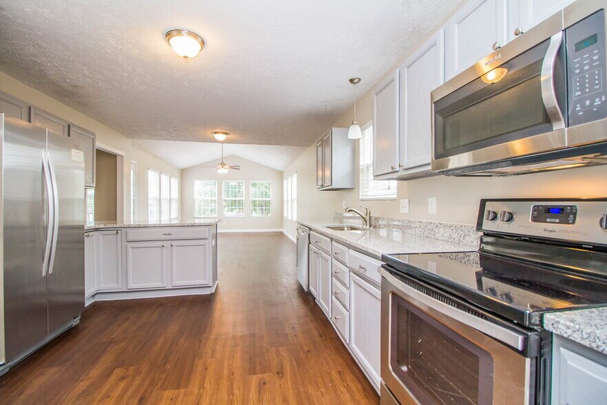 Building Photo - 2305 Leighton Way