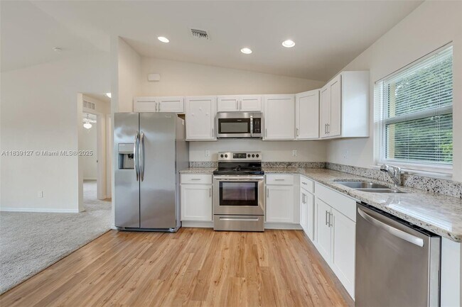 Building Photo - 2069 Detroit Dr