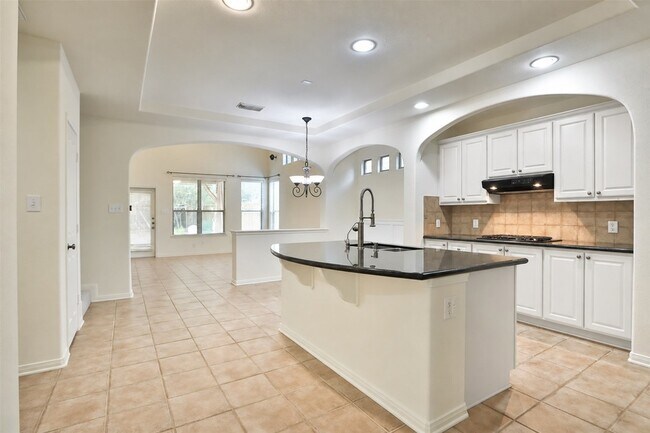 Building Photo - 95 Douvaine Ct
