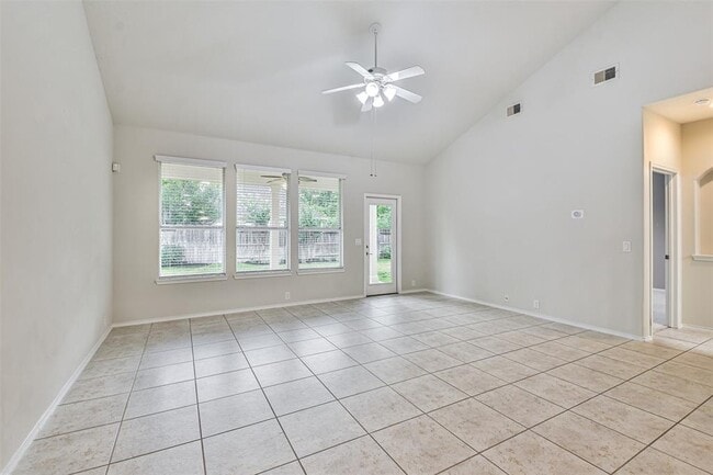 Building Photo - 2 Tidwillow Pl