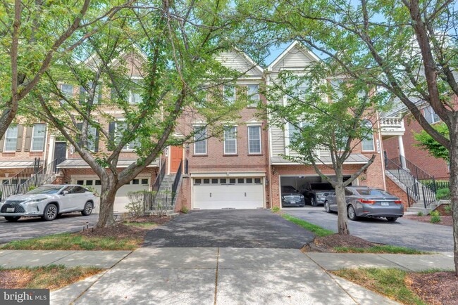 Building Photo - 4238 Chariot Way