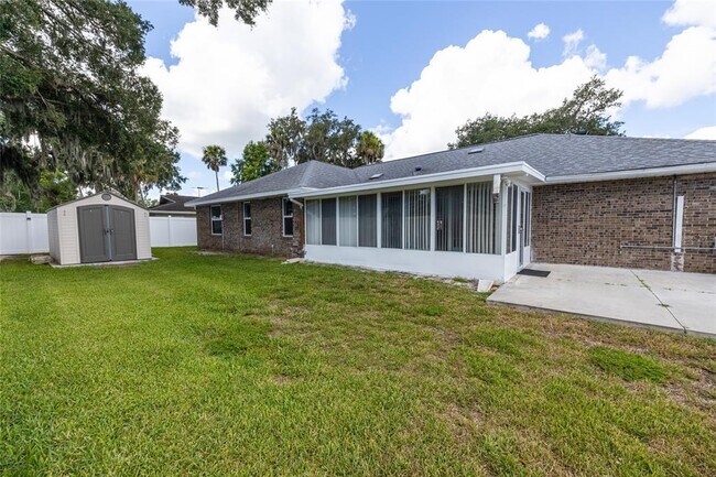 Building Photo - 923 Sand Crest Dr