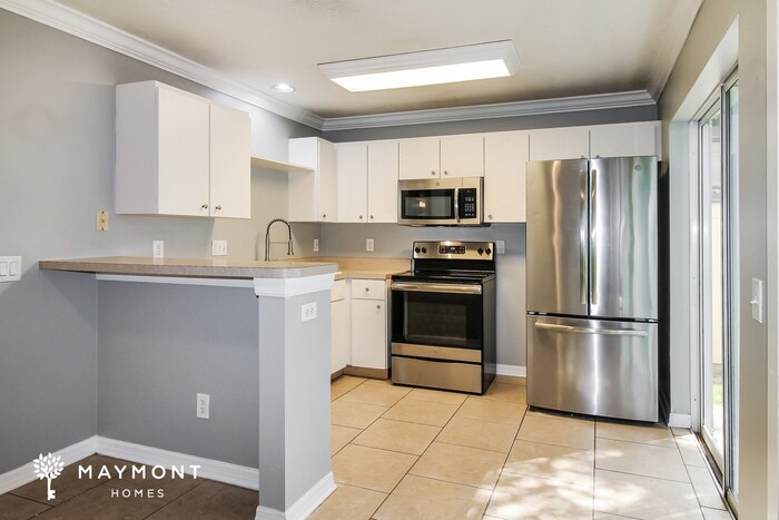 Building Photo - 8534 Hawbuck St