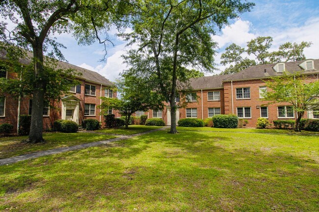 Building Photo - Bright & Modern Renovated 1-Bedroom Condo ...