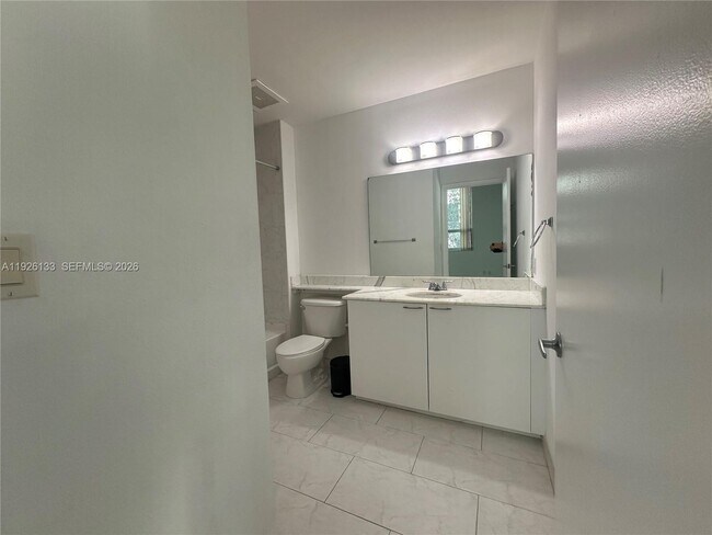 Building Photo - 234 NE 3rd St