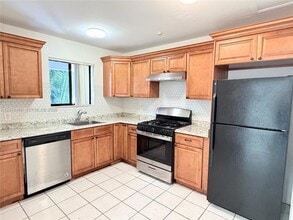 Building Photo - 20110 SW 88th Ct
