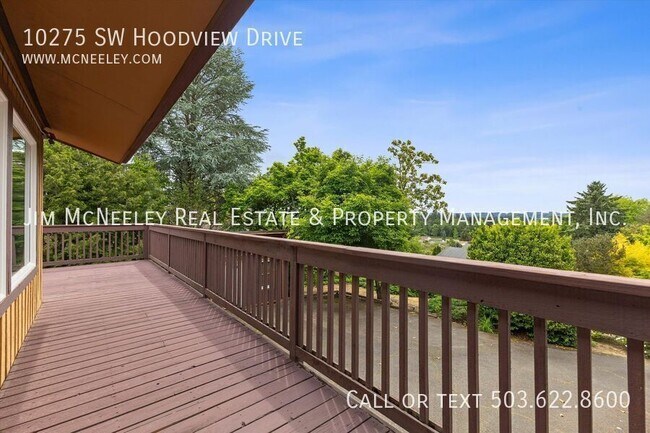 Building Photo - 10275 SW Hoodview Dr