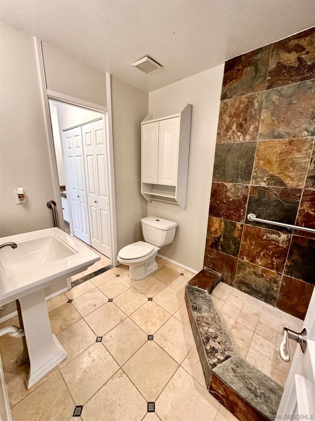 Building Photo - 2406 Altisma Way