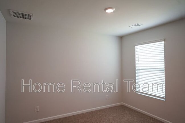 Building Photo - 139 Painted Lady Lp