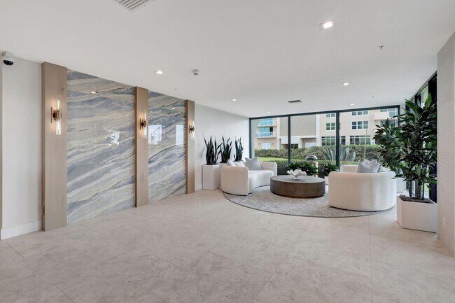 Building Photo - 5460 N Ocean Dr
