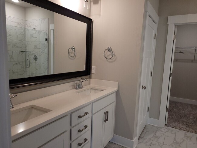 Building Photo - Zeirdt Road - Redstone Gate 7 - Toyato Field