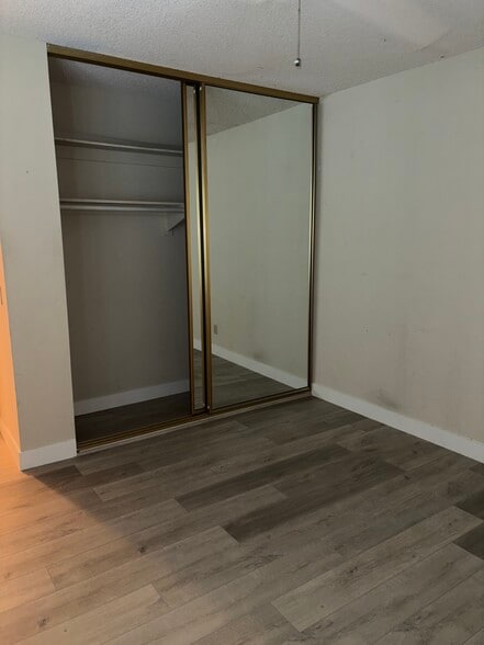 Guest bedroom - 1902 Grand Bahama Dr E