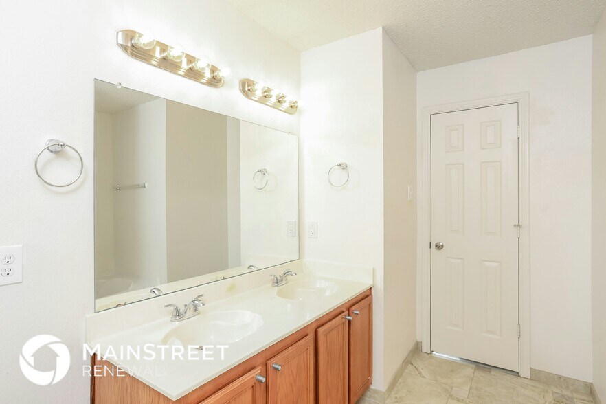 Building Photo - 3051 Misty Ridge Ln
