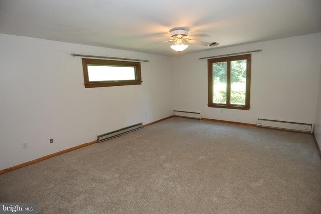 Building Photo - 1408 Pride Tree Cir