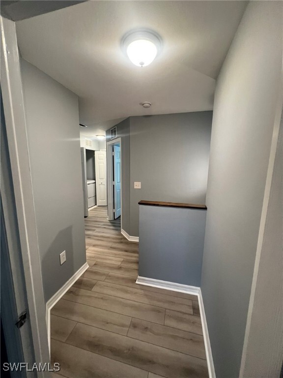Building Photo - 3624 Pine Oak Cir