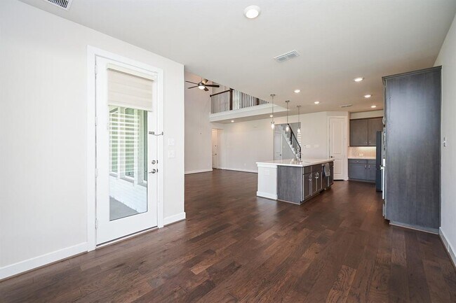 Building Photo - 21827 Erskine Peaks Pl