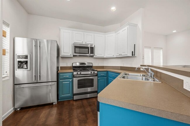Building Photo - 2821 Saville Loop