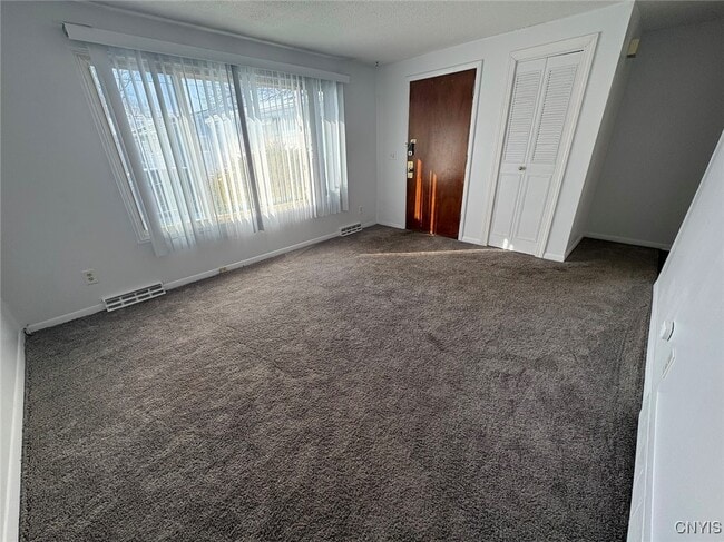 Building Photo - 519 Sunflower Dr