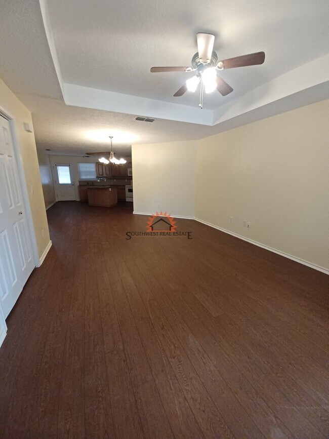 Building Photo - 4624 Sandstone Dr