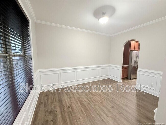 Building Photo - 471 Century Dr