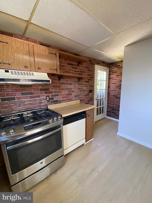 Building Photo - 311 Colby Cir