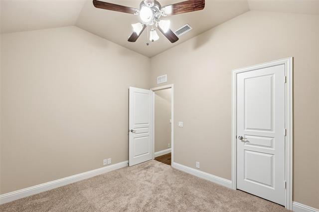 Building Photo - 556 Avery Pt