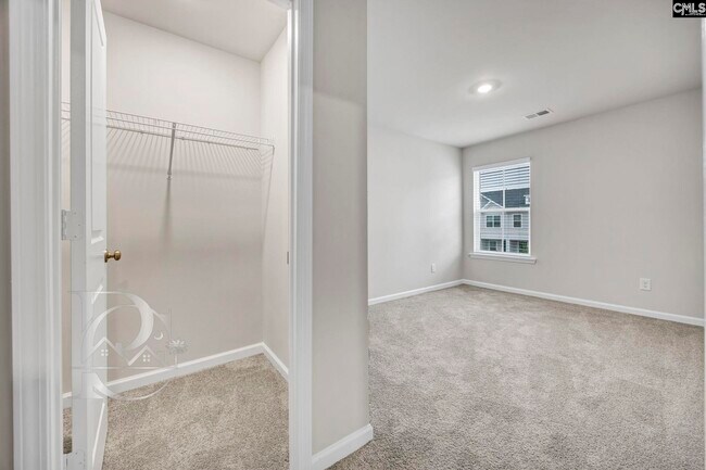 Building Photo - 727 Wild Duck Ln