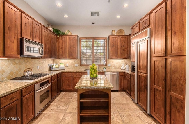 Building Photo - 20704 N 90th Pl