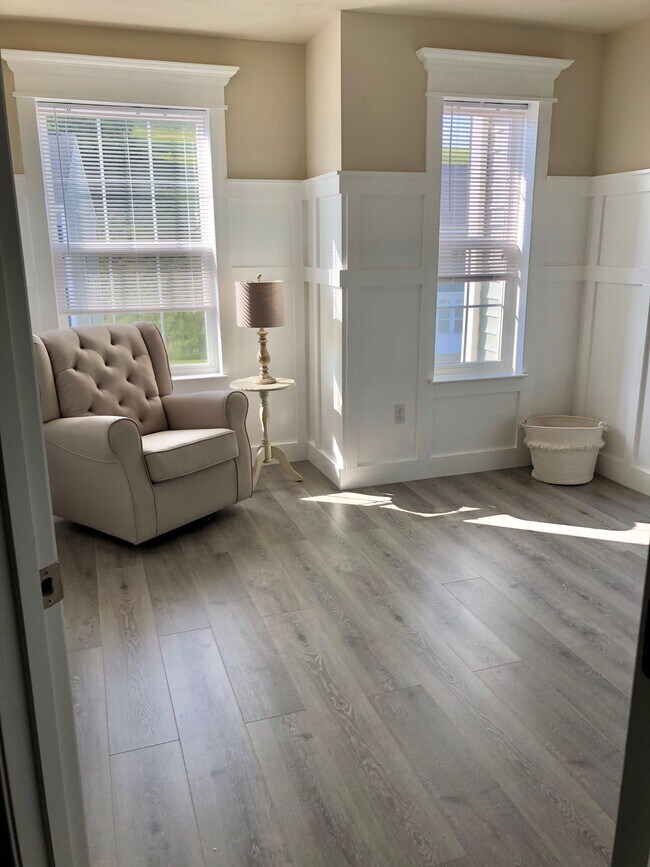 Building Photo - 19 Remington Dr