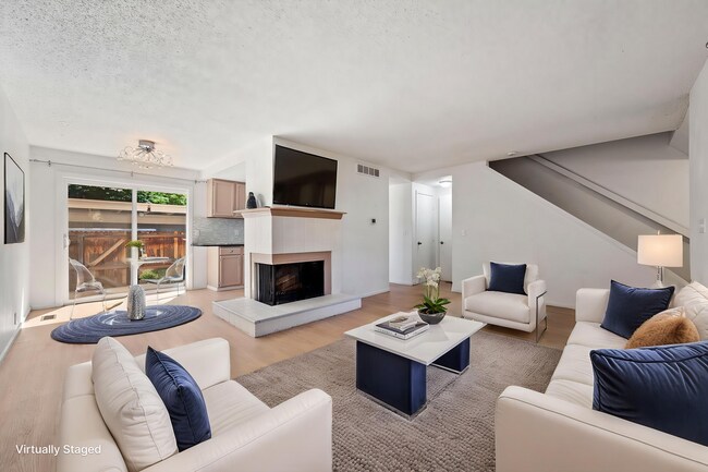 Building Photo - Comfort, Convenience & Style in the Heart of Greenwood Village