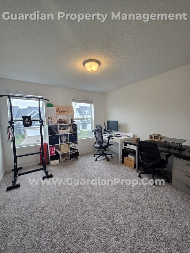 Building Photo - Lake Elmo Townhouse, Newer build, 2 Car Ga...