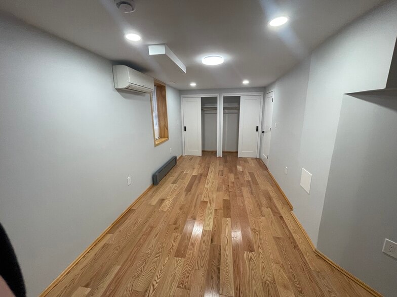 Building Photo - 2544 Yates Ave