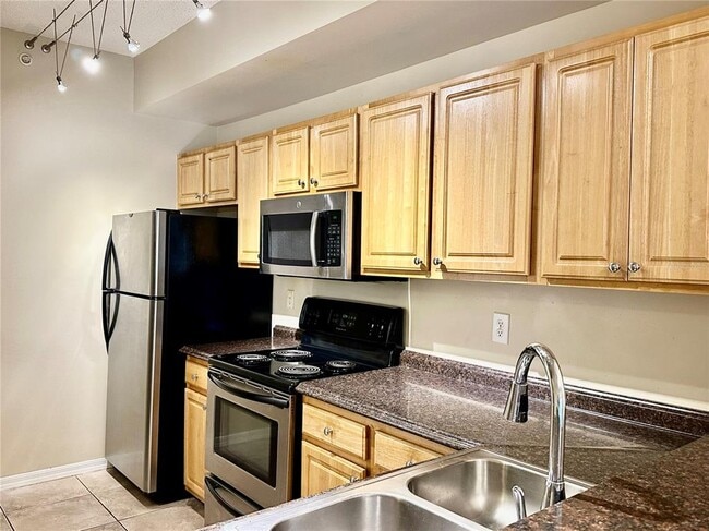 Building Photo - 5001 Baraldi Cir