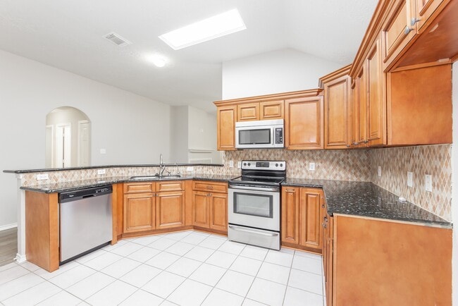 Building Photo - 24502 Drakefield Ct