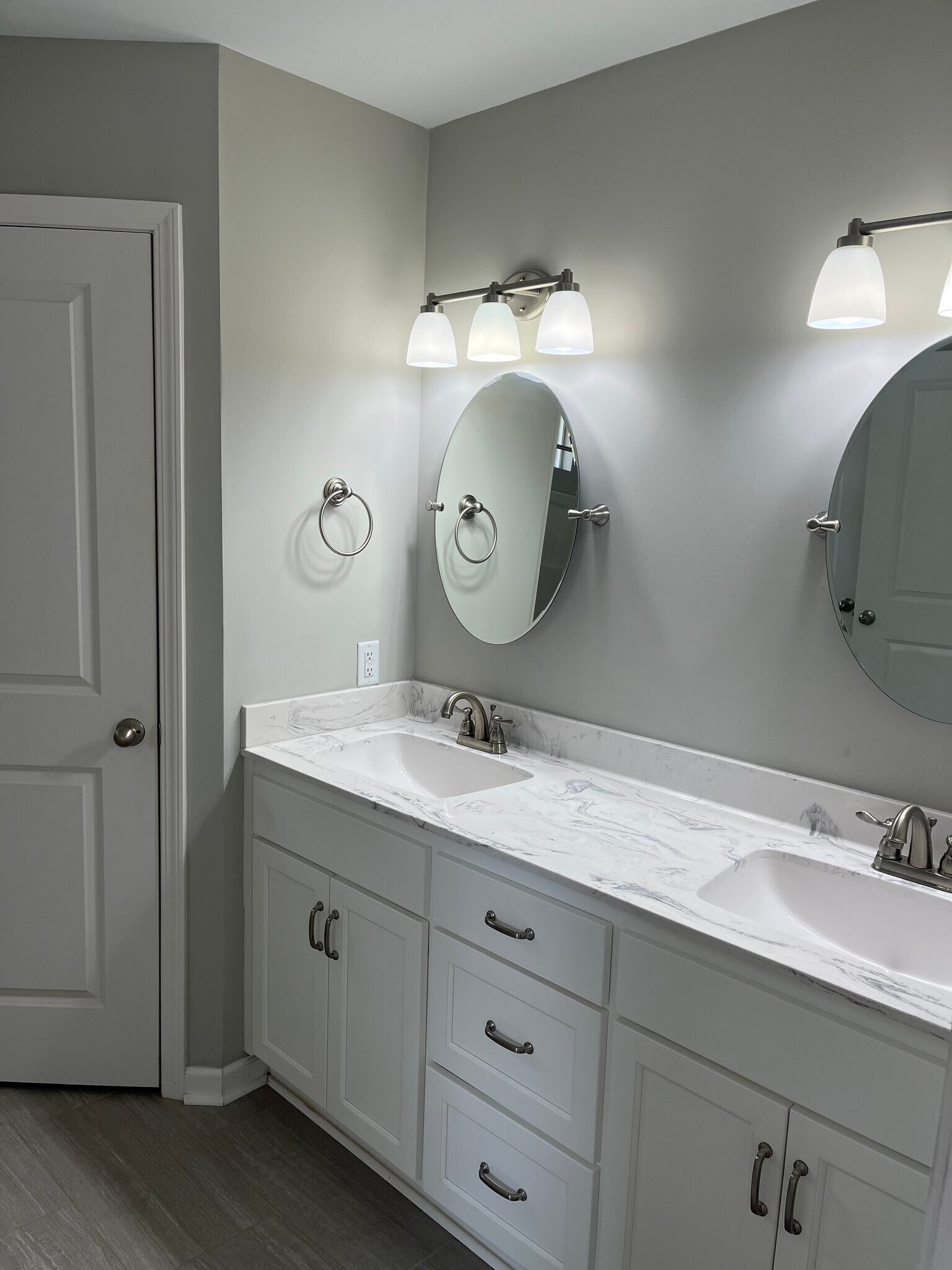 Building Photo - 300 Clancey Ln