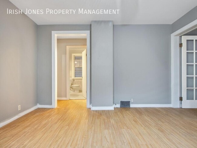 Building Photo - 54 Anderson Pl