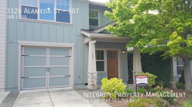 Primary Photo - 3126 Alameda St