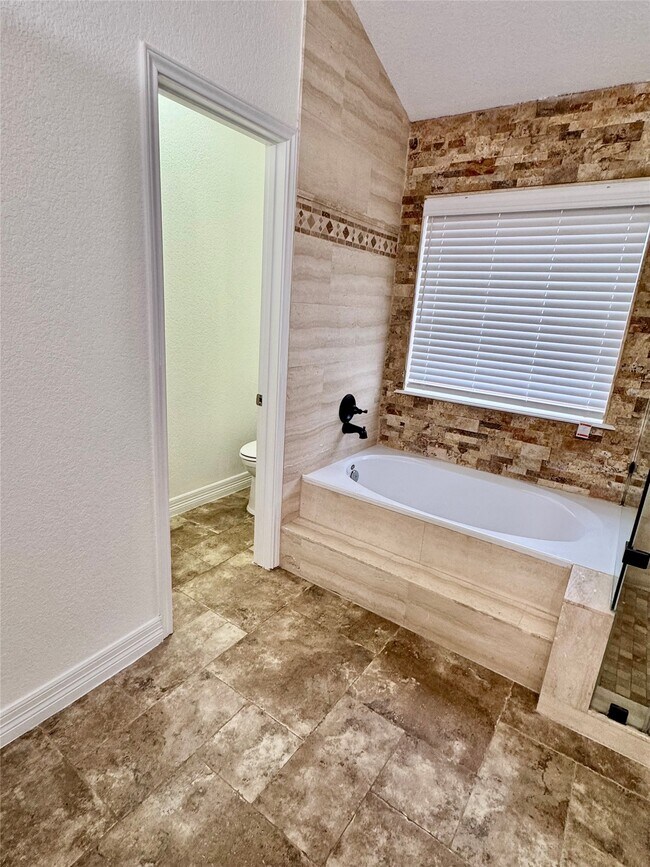 Building Photo - 21424 Quail Point Ln