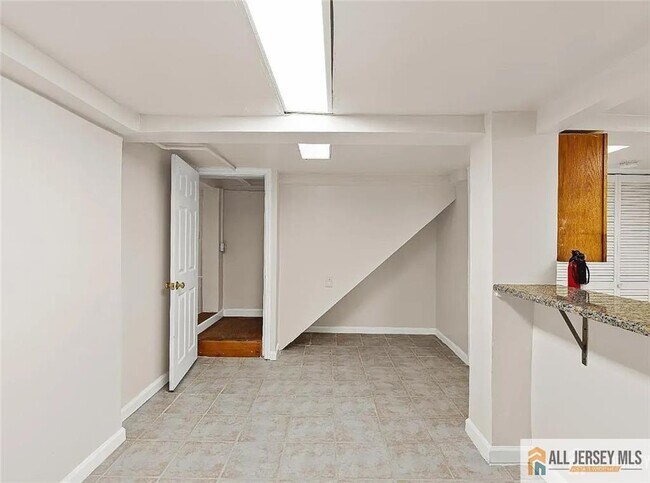 Building Photo - 1 Stanton St