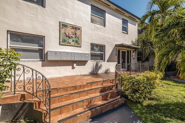 Building Photo - 577 NE 82nd St