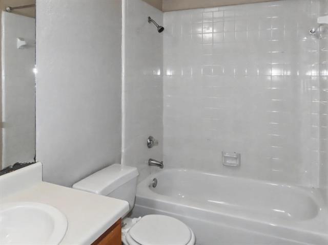 Building Photo - 1216 Paintbrush St