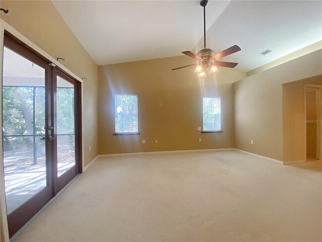 Building Photo - 994 Country Lake Cir